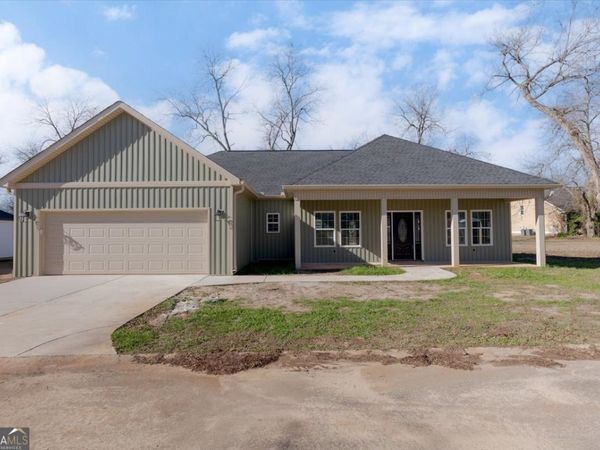 134 Easy Street, Cochran, GA 31014