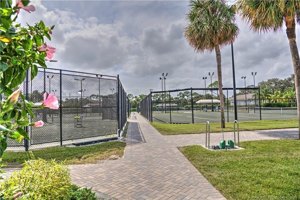 5903 SE Glen Eagle Way, Stuart, FL 34997 Photo