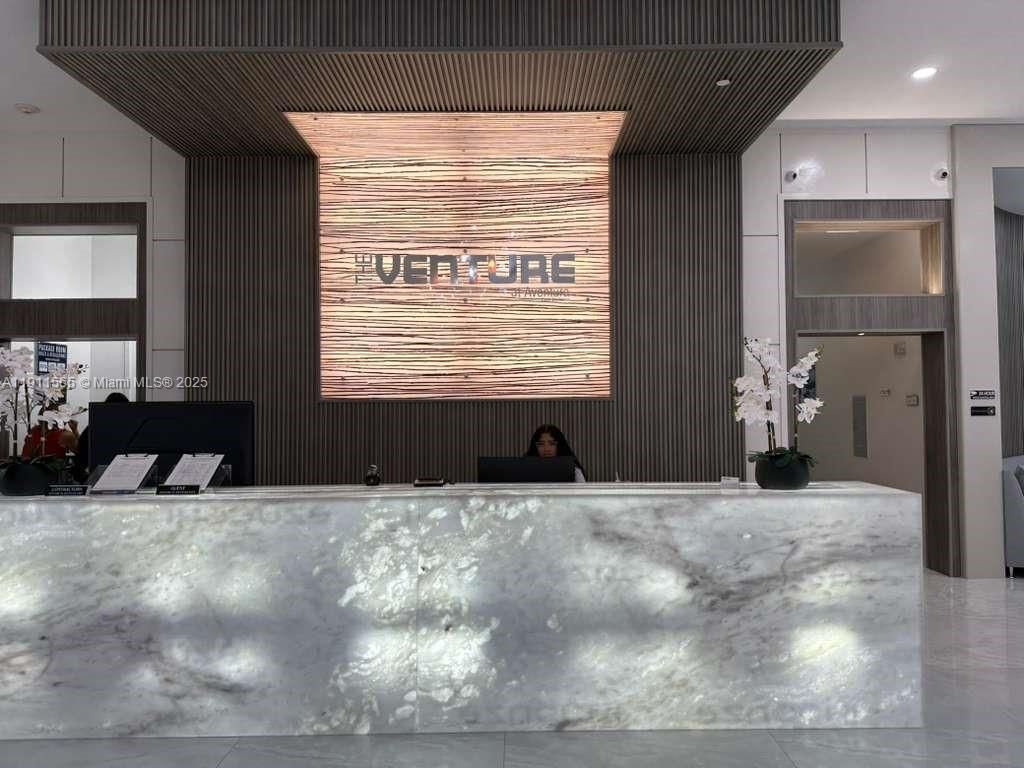 18800 NE 29th Ave, Unit 913, Aventura, FL 33180 Photo
