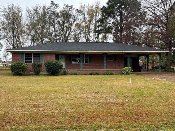 455 W Reynolds, Pontotoc, MS 38863