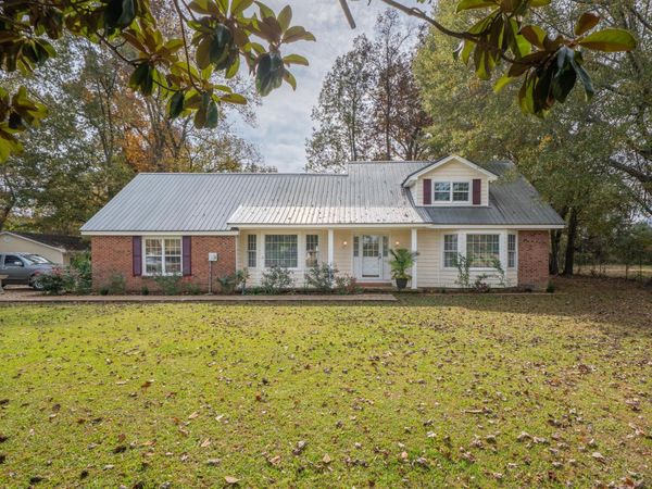8 CR 510, Corinth, MS 38834