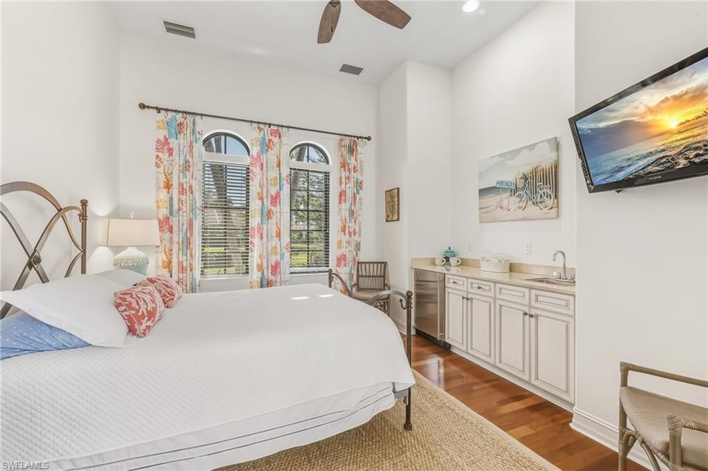 7749 Classics Dr, Naples, FL 34113 Photo