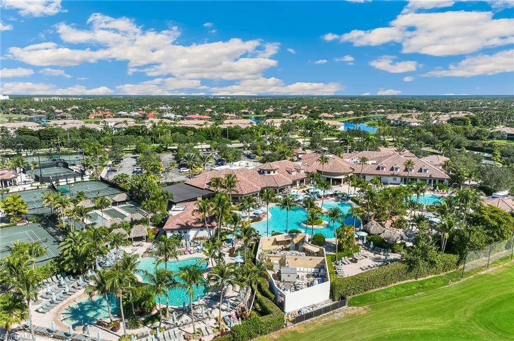7749 Classics Dr, Naples, FL 34113 Photo