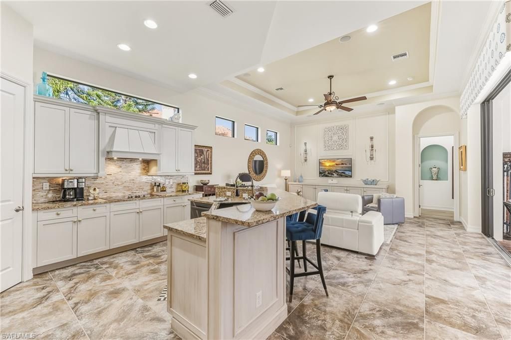 7749 Classics Dr, Naples, FL 34113 Photo