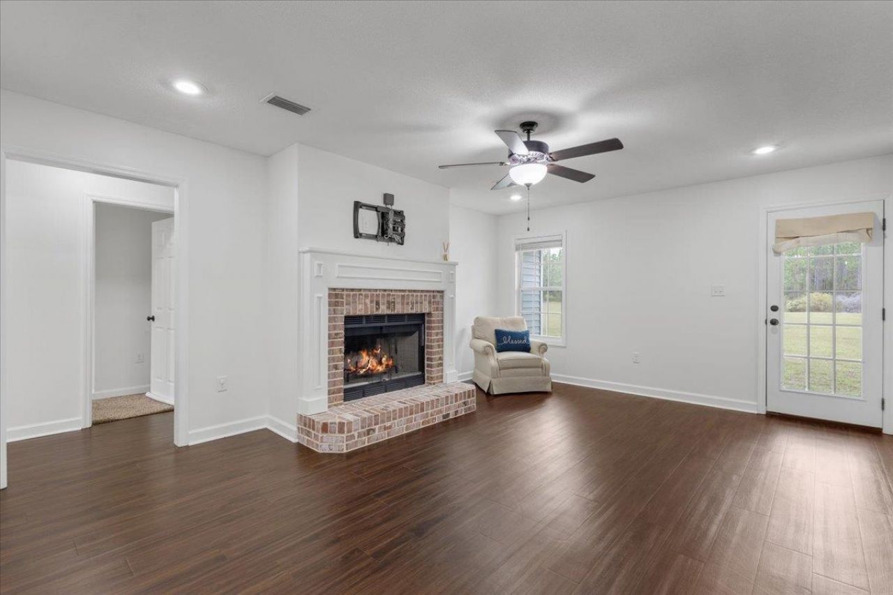 2542 SE Olustee Drive, Lee, FL 32059 Photo