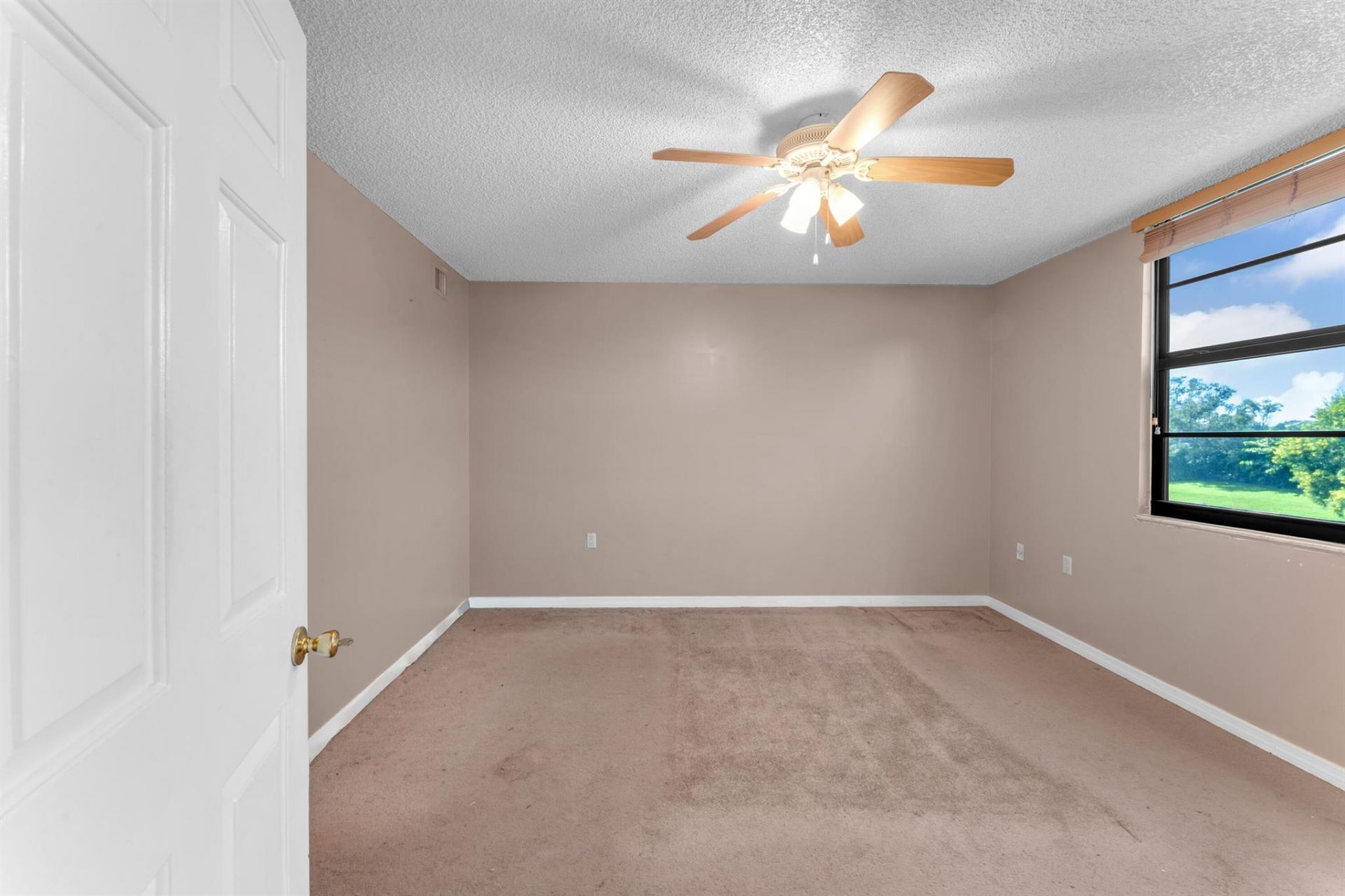 3540 Whitehall Drive, Unit 203, West Palm Beach, FL 33401 Photo