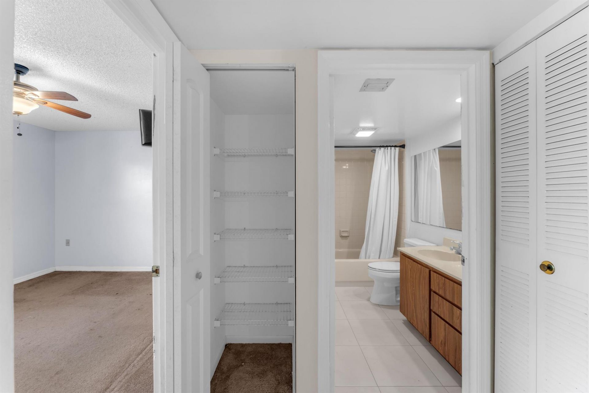 3540 Whitehall Drive, Unit 203, West Palm Beach, FL 33401 Photo