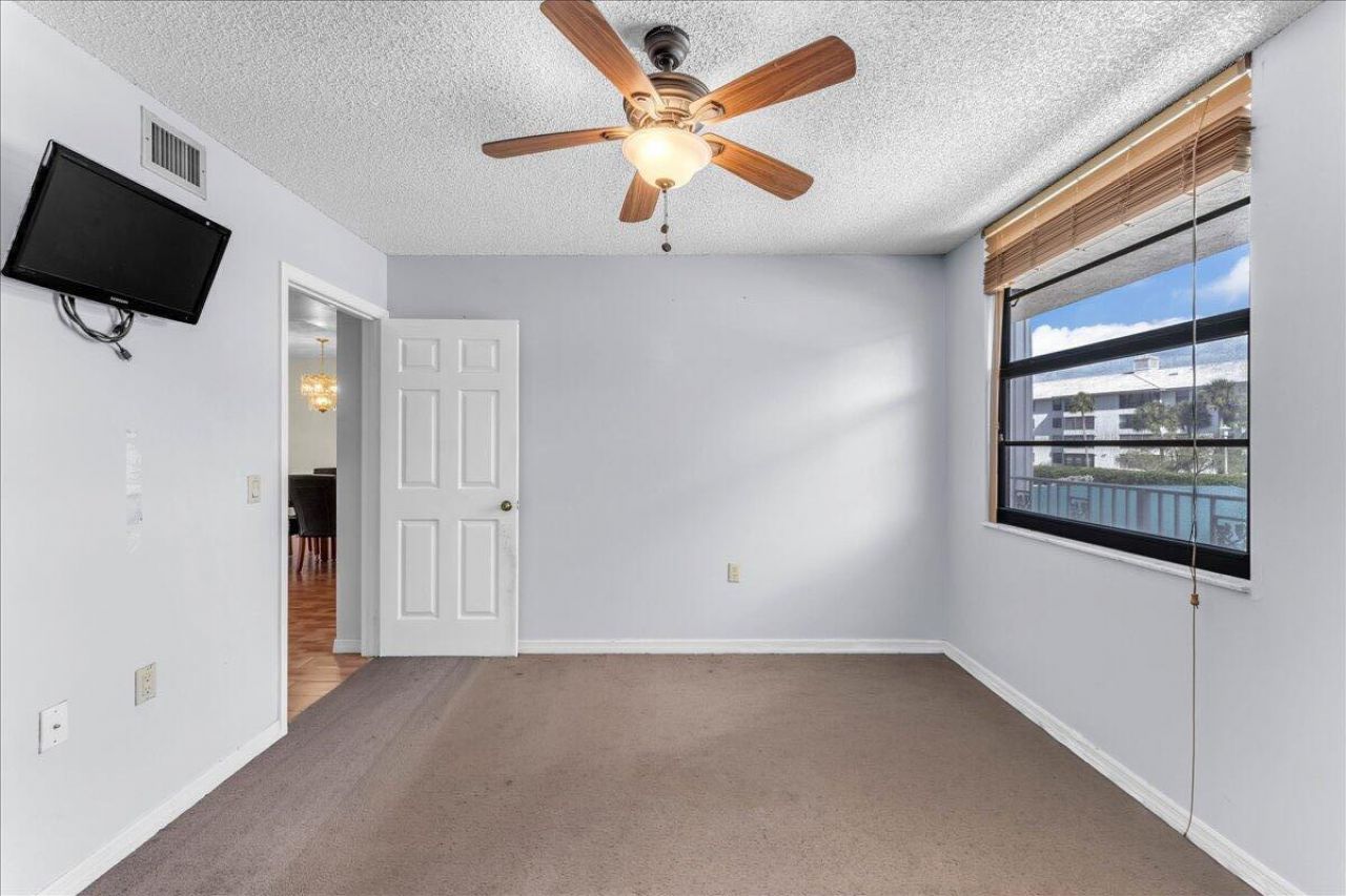 3540 Whitehall Drive, Unit 203, West Palm Beach, FL 33401 Photo