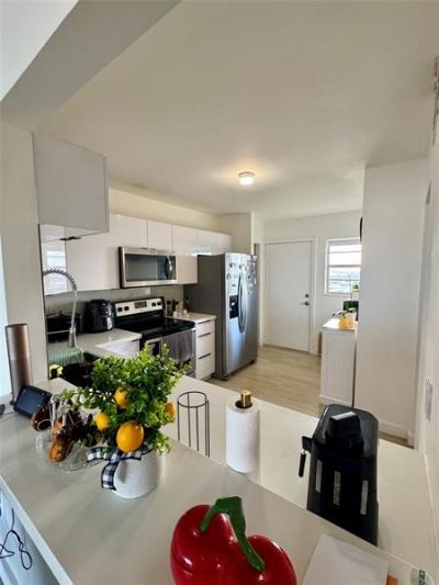 1770 NE 191st Street, Unit 816, Miami, FL 33179 Photo