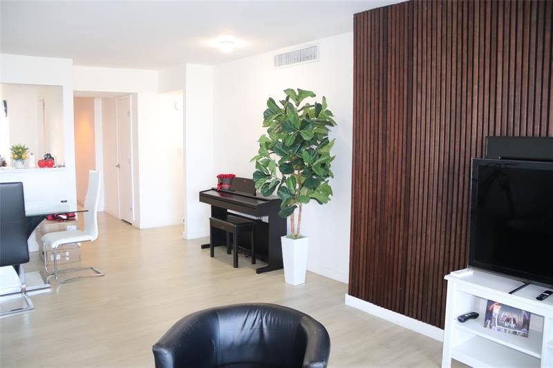 1770 NE 191st Street, Unit 816, Miami, FL 33179 Photo