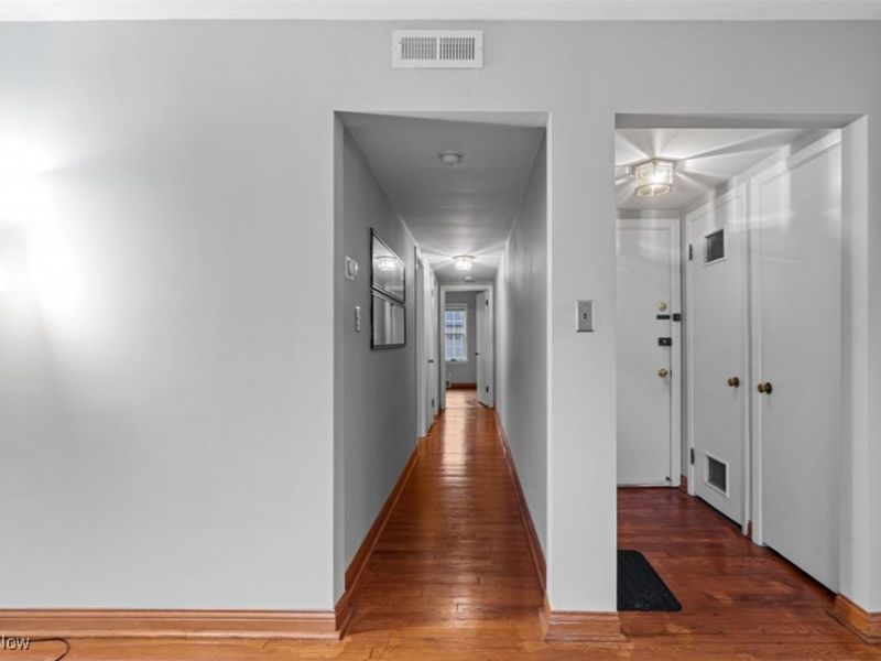 2401 Euclid Heights Boulevard, Unit A2, Cleveland, OH 44106 Photo 18