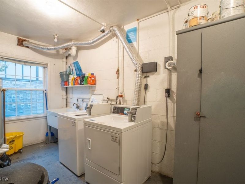 2401 Euclid Heights Boulevard, Unit A2, Cleveland, OH 44106 Photo 29