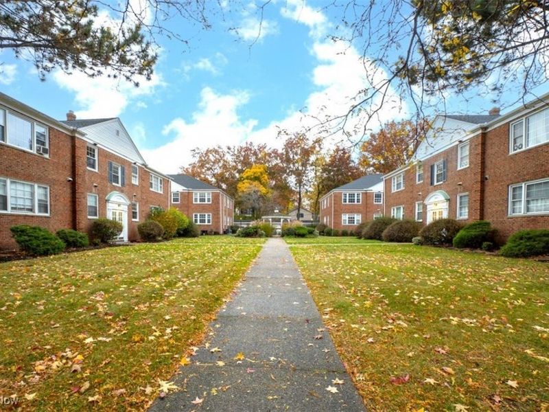 2401 Euclid Heights Boulevard, Unit A2, Cleveland, OH 44106 Photo 31