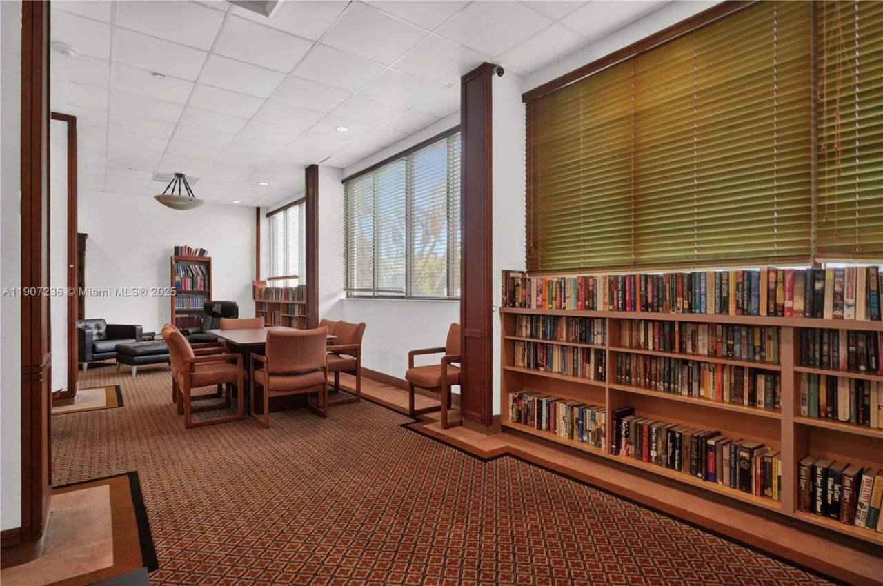 2851 NE 183rd St, Unit 504E, Aventura, FL 33160 Photo