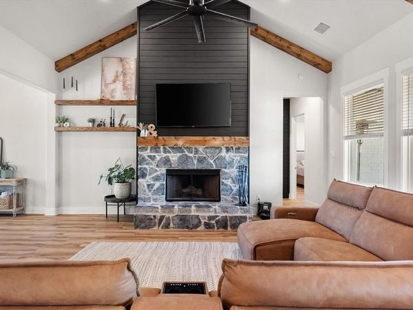 8221 David Lane, Midlothian, TX 76065