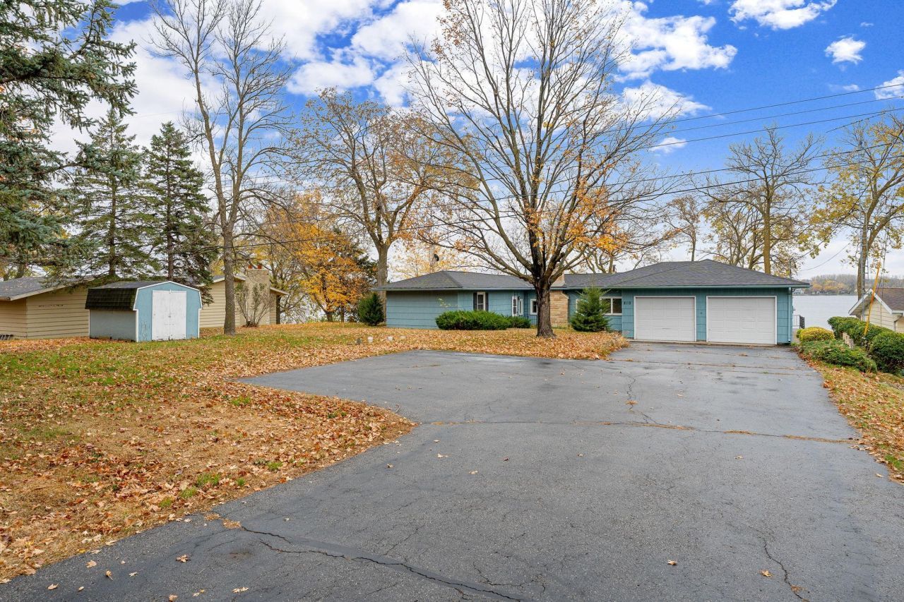 810 N Shore Drive, Waterville, MN 56096 Main Photo