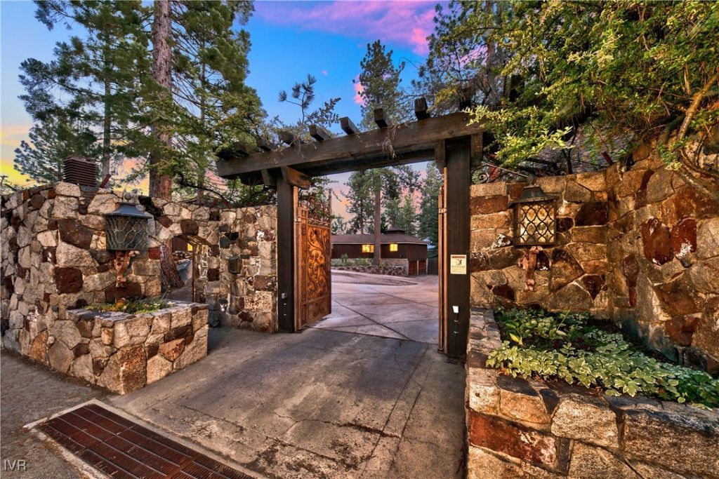 20 Calaneva, Crystal Bay, NV 89402 Photo