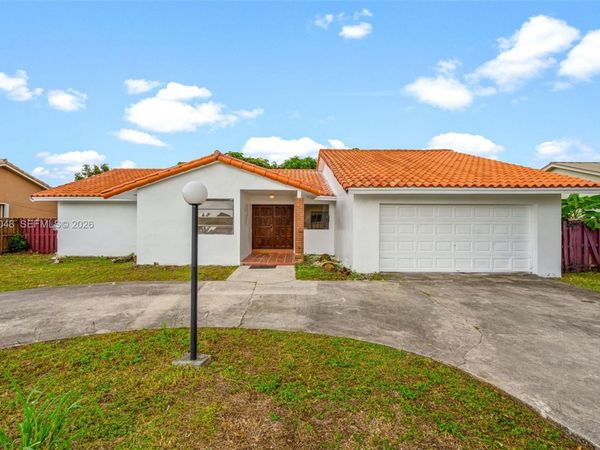 1519 SW 103rd Ave, Miami, FL 33174