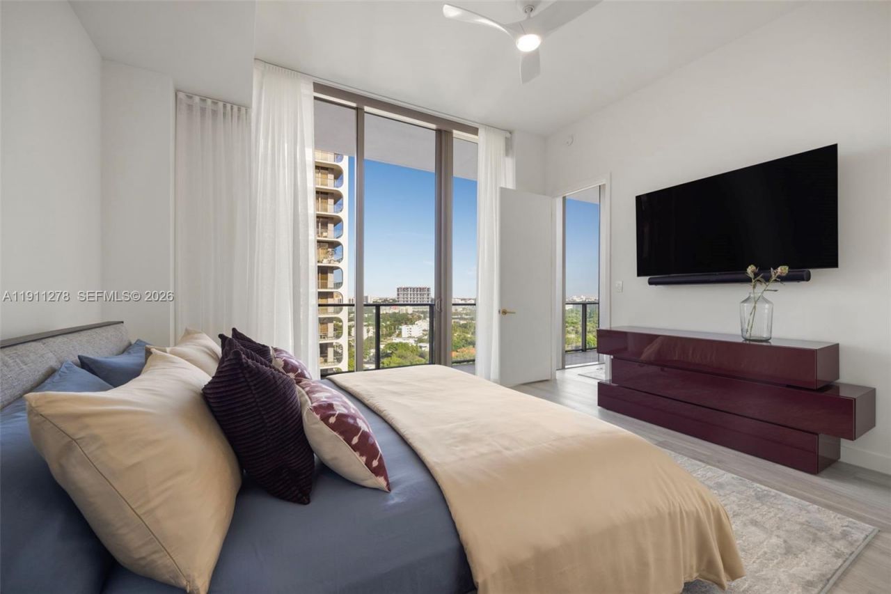 2655 S Bayshore Dr, Unit 1412, Miami, FL 33133 Photo