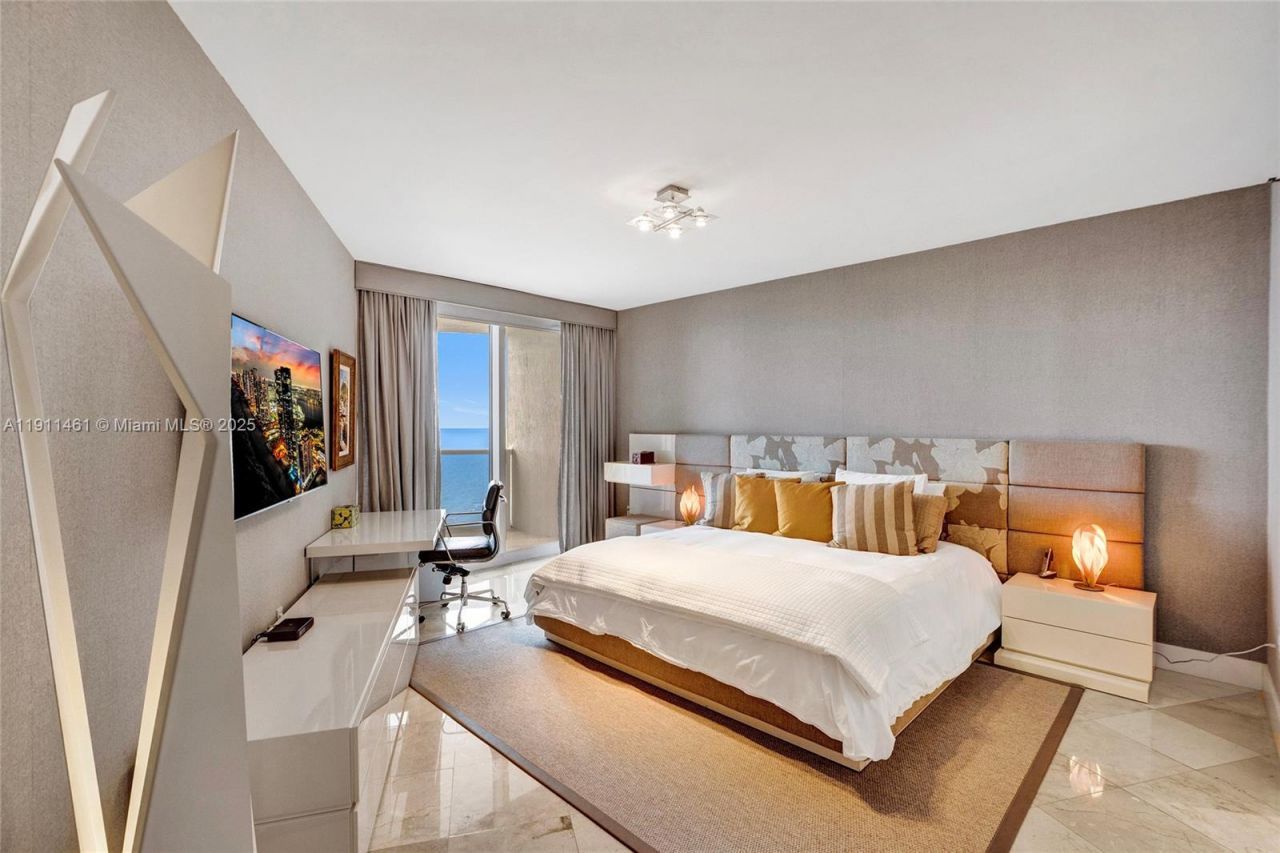 19111 Collins Ave, Unit 1602, Sunny Isles Beach, FL 33160 Photo