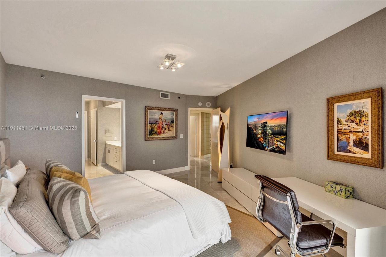 19111 Collins Ave, Unit 1602, Sunny Isles Beach, FL 33160 Photo