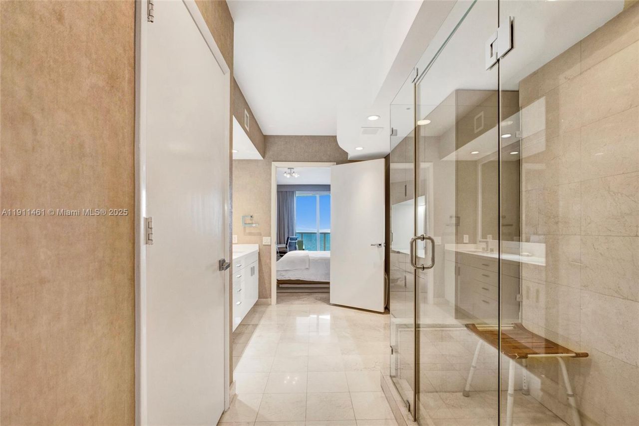 19111 Collins Ave, Unit 1602, Sunny Isles Beach, FL 33160 Photo