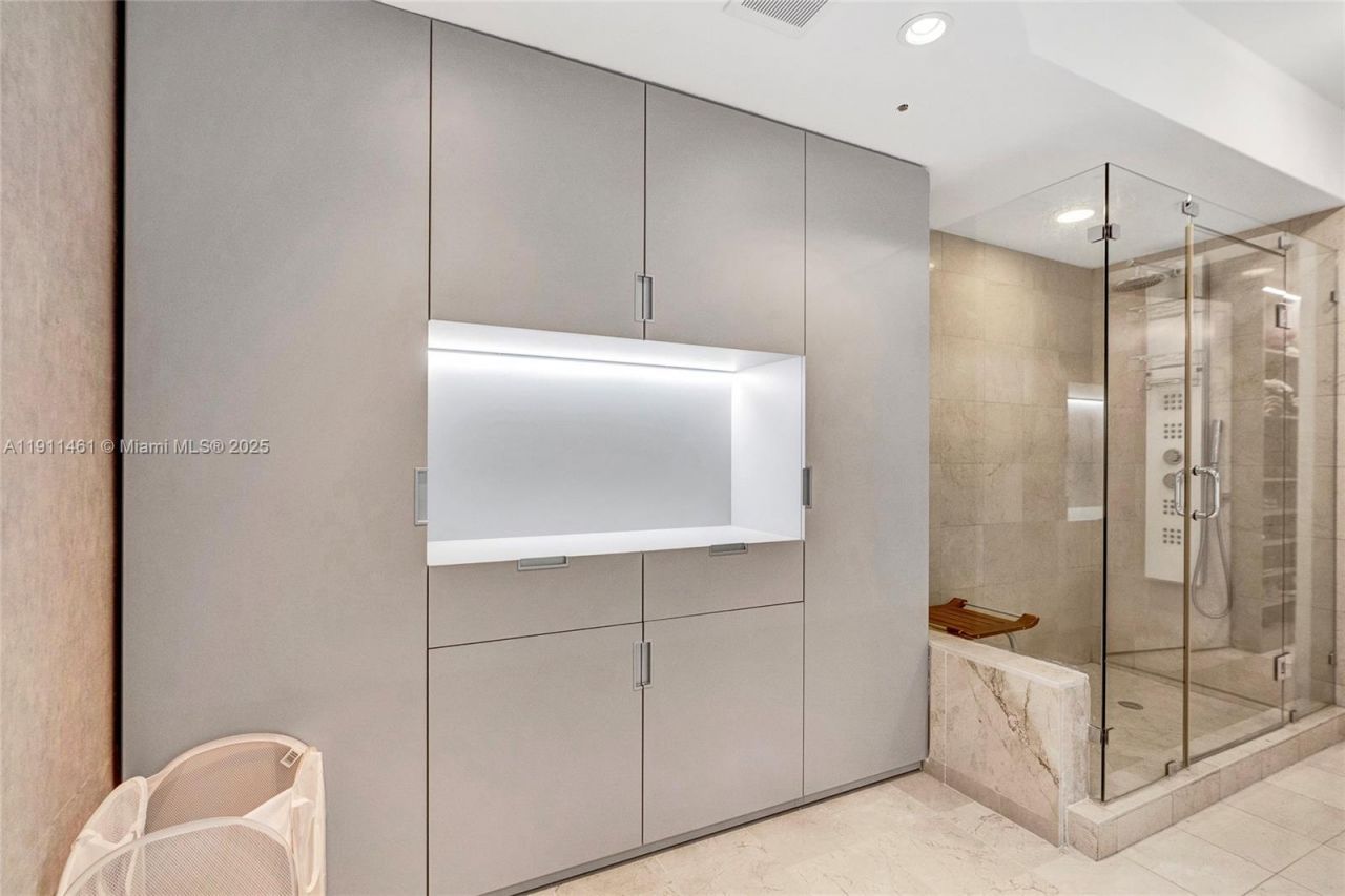 19111 Collins Ave, Unit 1602, Sunny Isles Beach, FL 33160 Photo