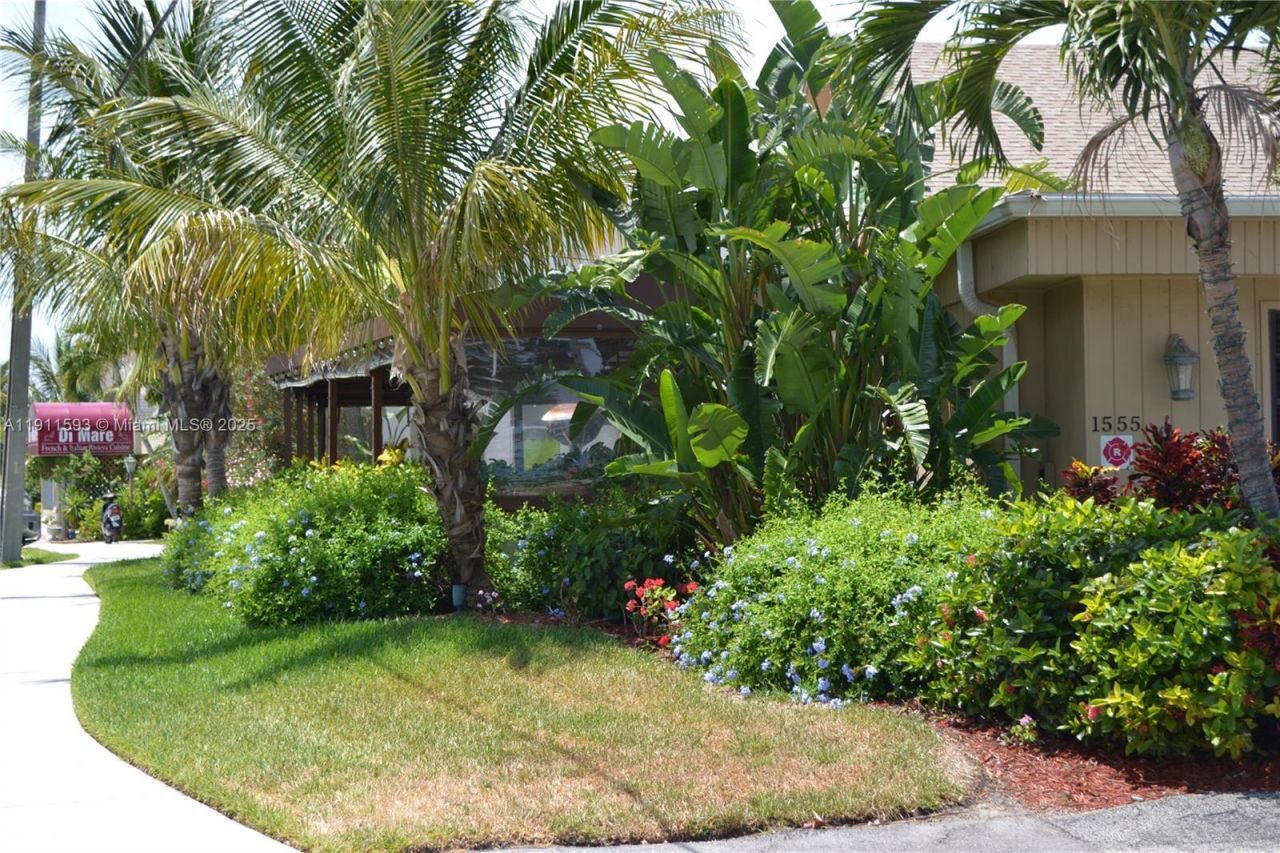 1815 Mooringline Dr, Unit 1, Vero Beach, FL 32963 Photo