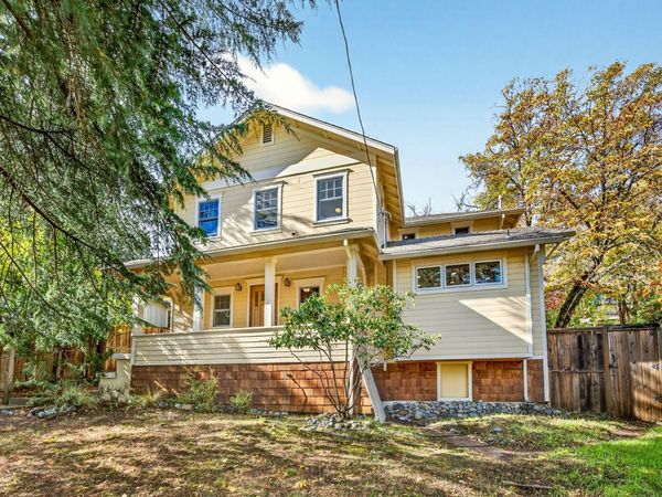 219 Meade Street, Ashland, OR 97520