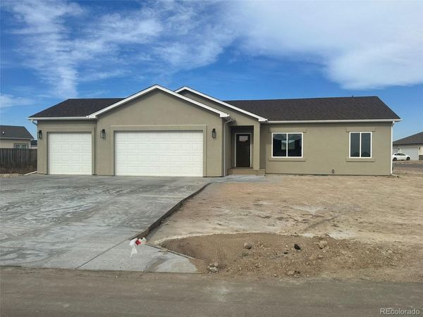 571 N campbell Drive, Pueblo West, CO 81007