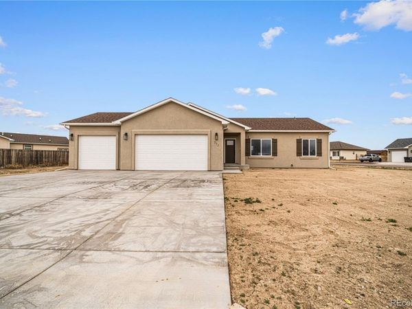 571 N campbell Drive, Pueblo West, CO 81007