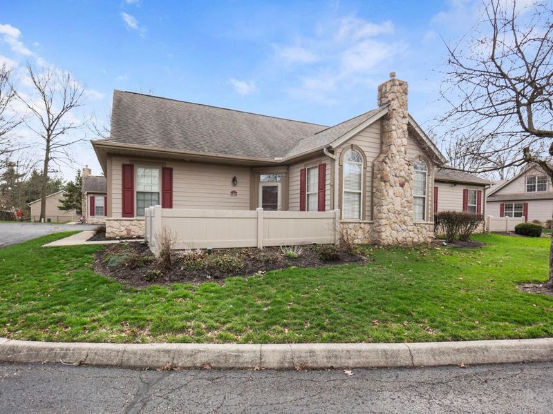 142 Villamere Drive, Unit 6, Columbus, OH 43213 Photo 1