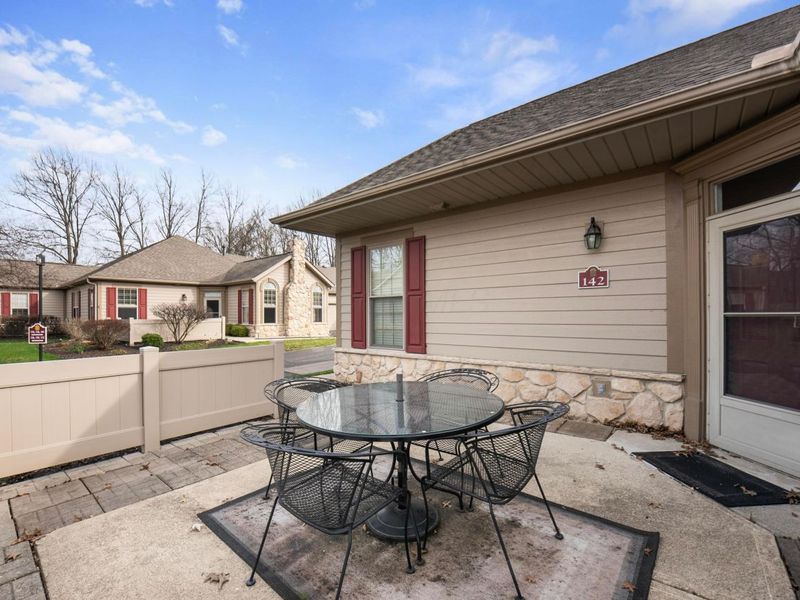 142 Villamere Drive, Unit 6, Columbus, OH 43213 Photo 5