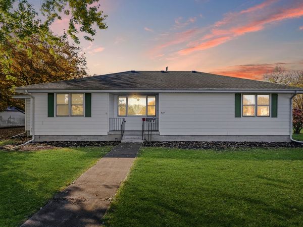 419 N MAIN Street, Farmer City, IL 61842