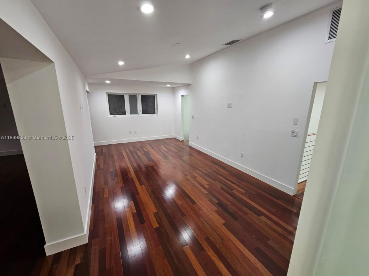 5754 NW 98th Ave, Doral, FL 33178 Photo