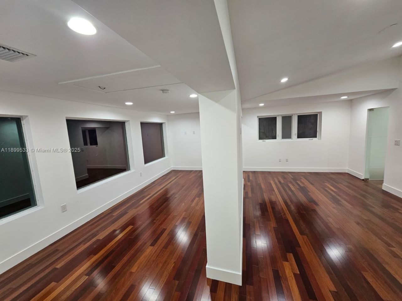 5754 NW 98th Ave, Doral, FL 33178 Photo