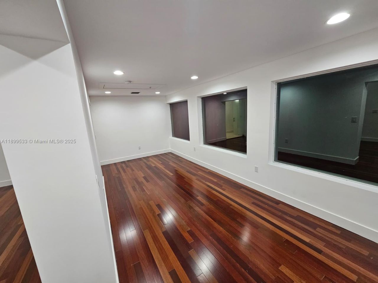 5754 NW 98th Ave, Doral, FL 33178 Photo