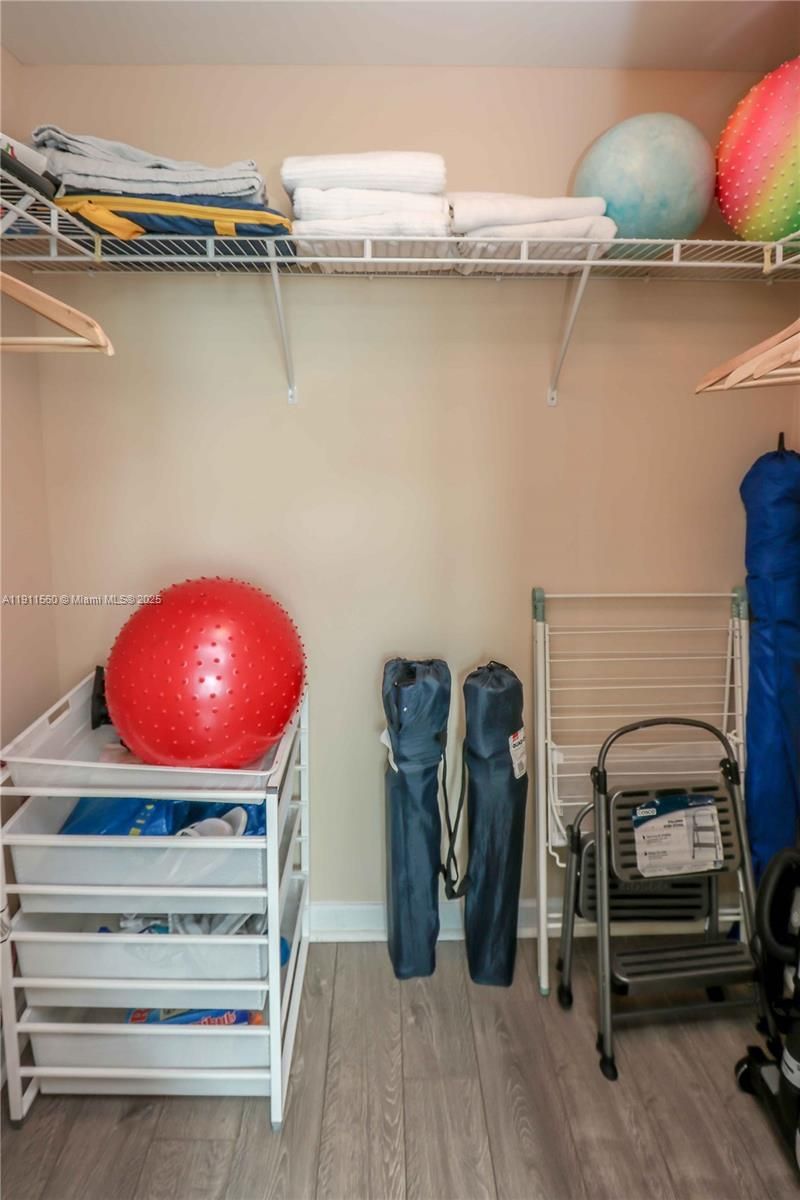 325 S Biscayne Blvd, Unit 1422, Miami, FL 33131 Photo