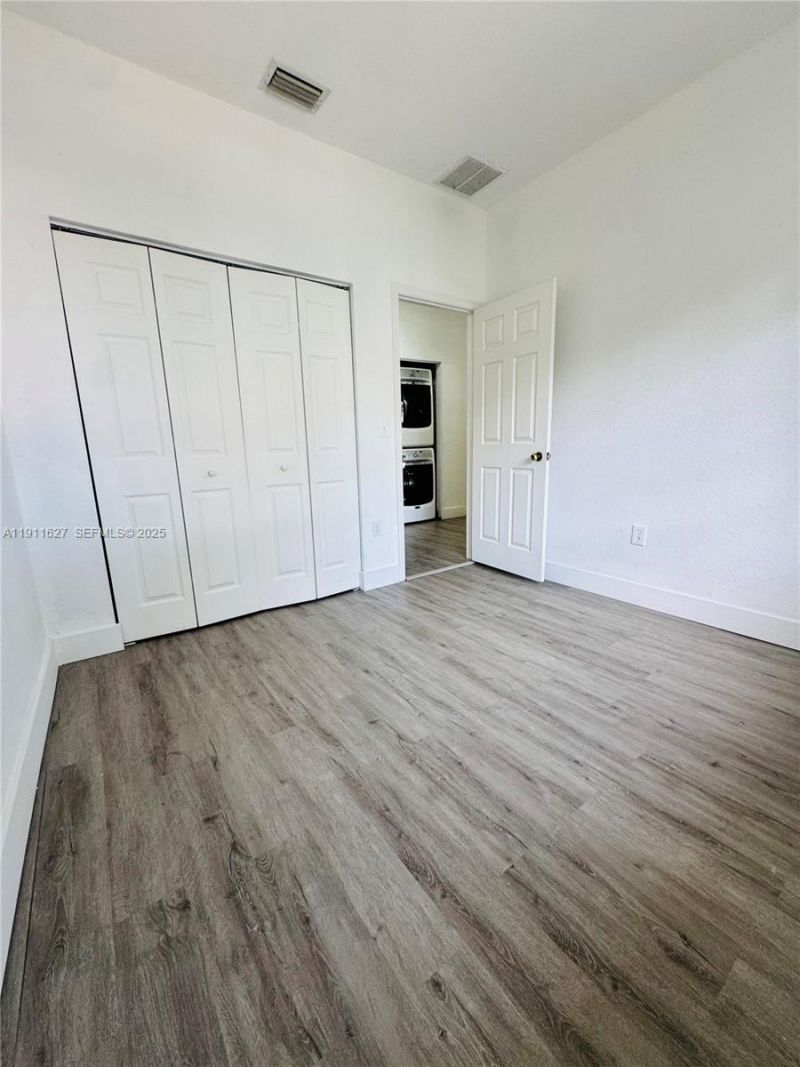 364 NE 25th Pl, Unit 201, Homestead, FL 33033 Photo