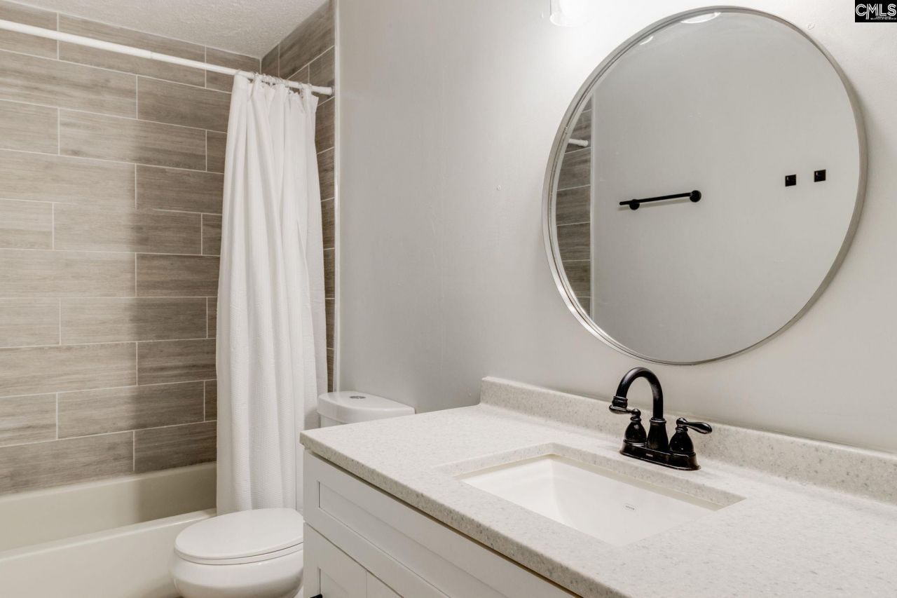 117 Carlton Court Photo 13