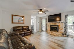 117 Carlton Court photo 4