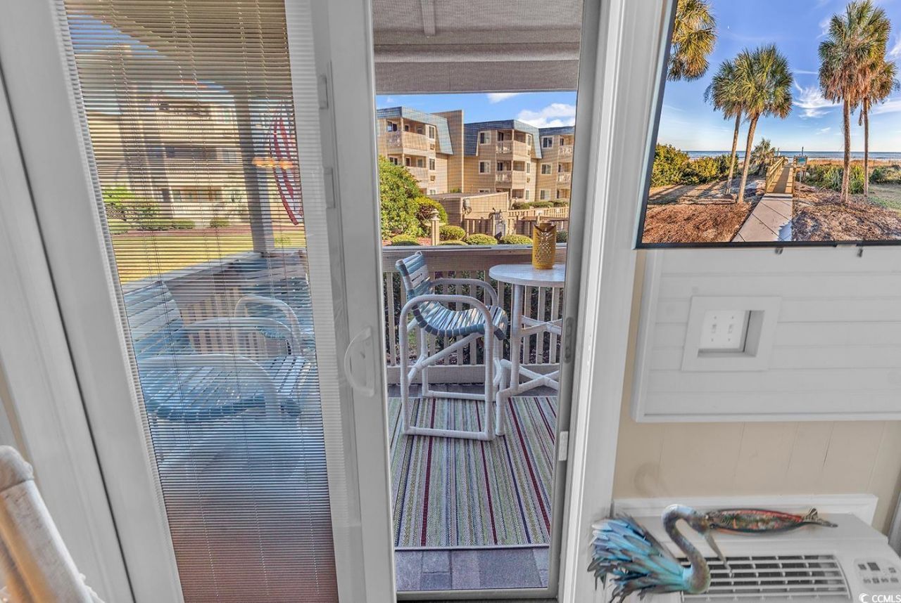 9660 Shore Dr. Photo 10