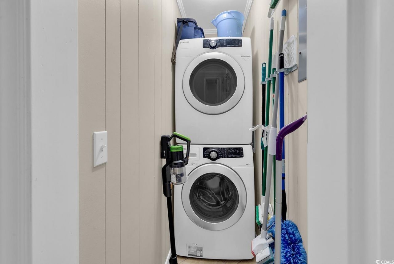 9660 Shore Dr. Photo 28