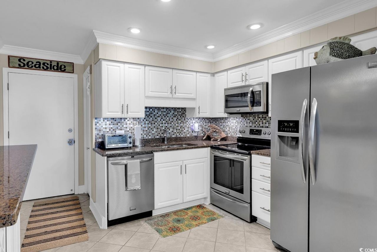 9660 Shore Dr. Photo 6