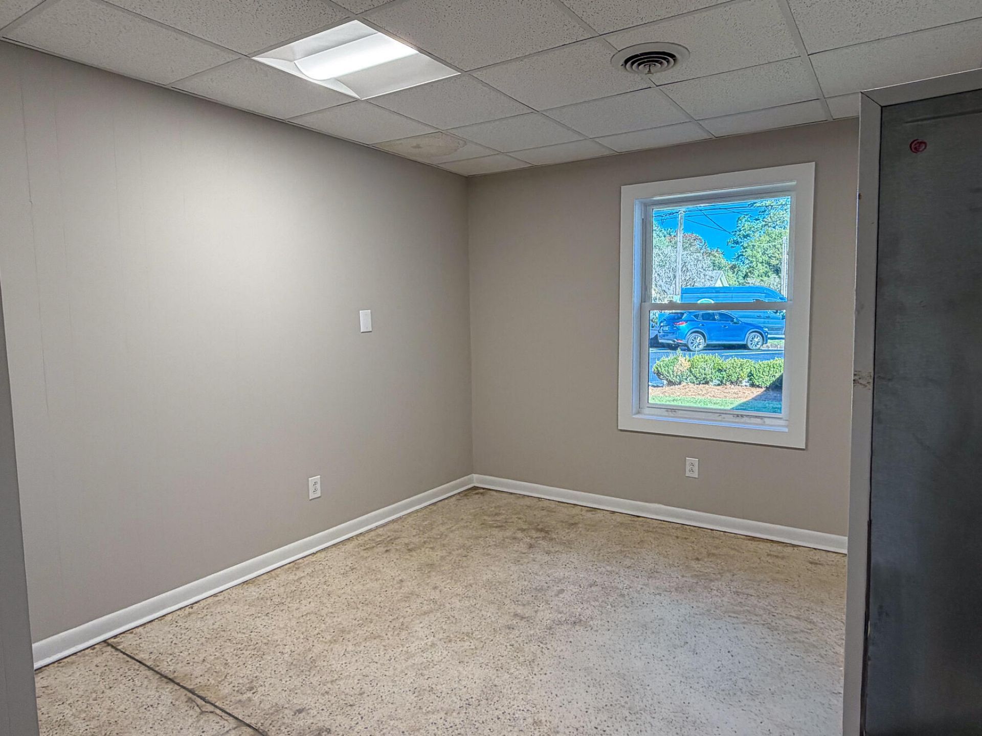 1365 Ashley River Road Photo 4