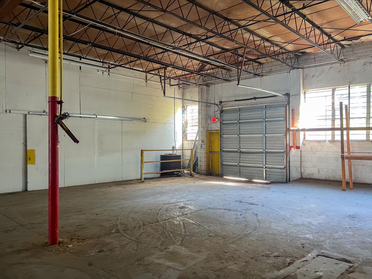 315 Industrial Road Photo 13