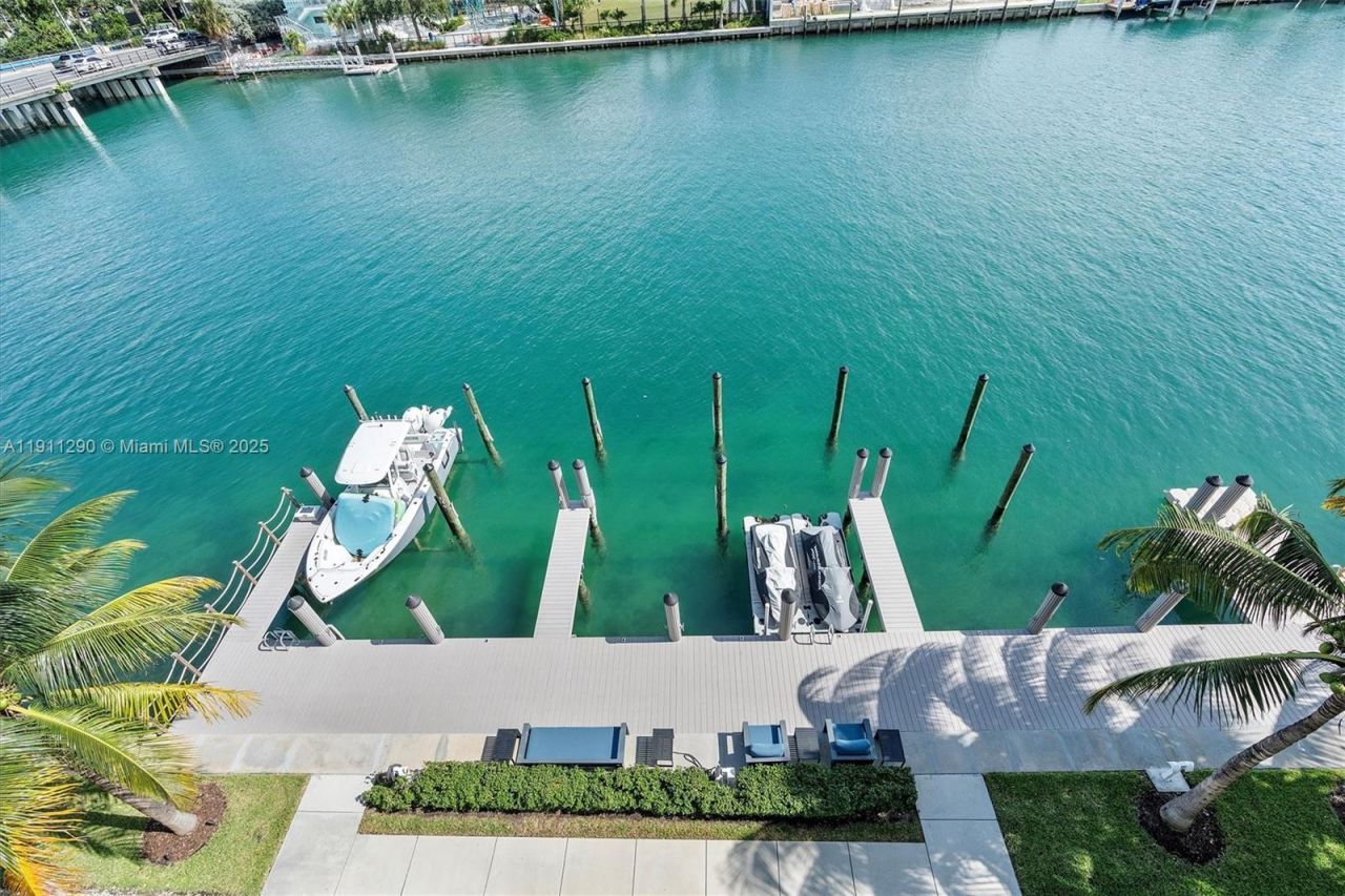 9521 E Bay Harbor Dr, Unit 604, Bay Harbor Islands, FL 33154 Photo