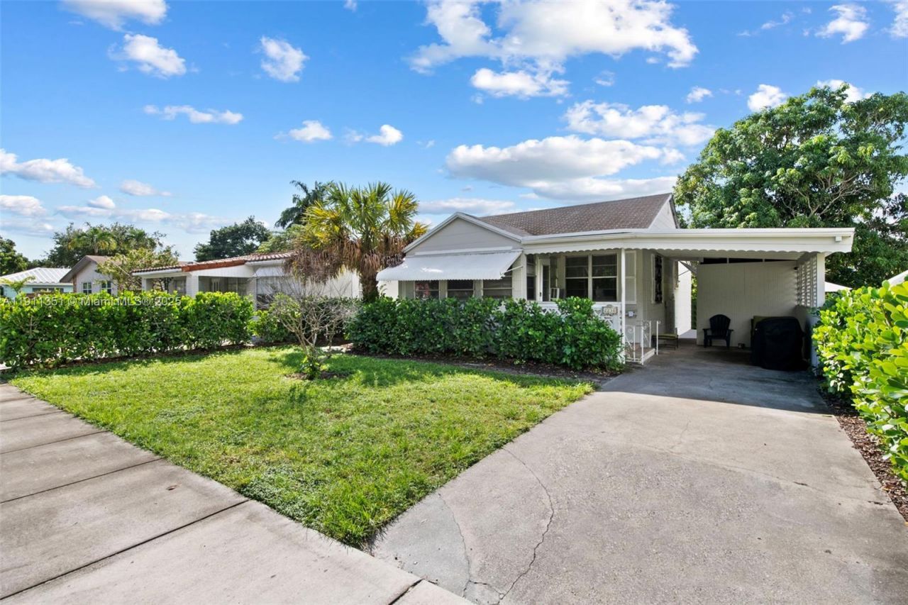 2226-2243 Cleveland Street, Hollywood, FL 33020 Photo