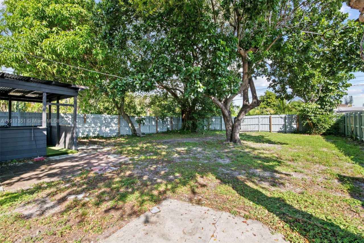 2226-2243 Cleveland Street, Hollywood, FL 33020 Photo