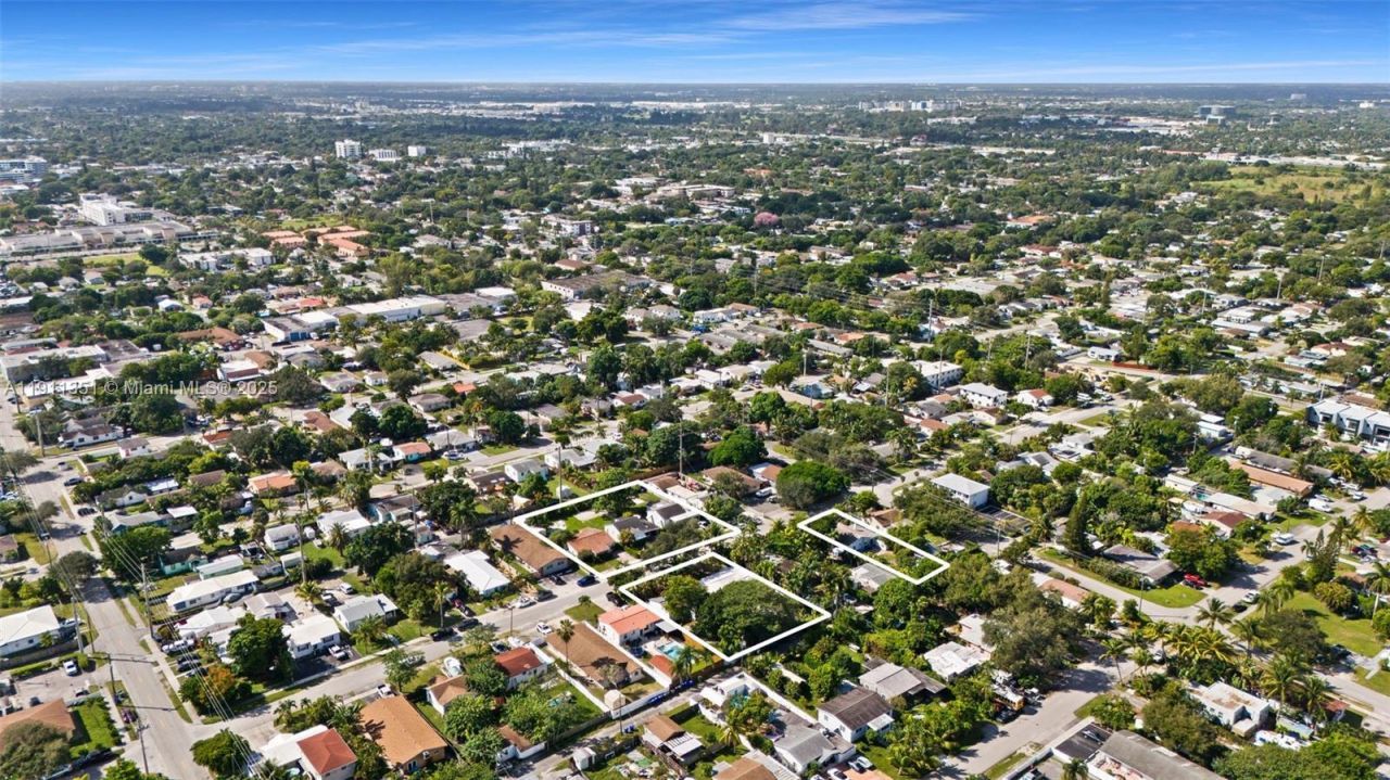2226-2243 Cleveland Street, Hollywood, FL 33020 Photo
